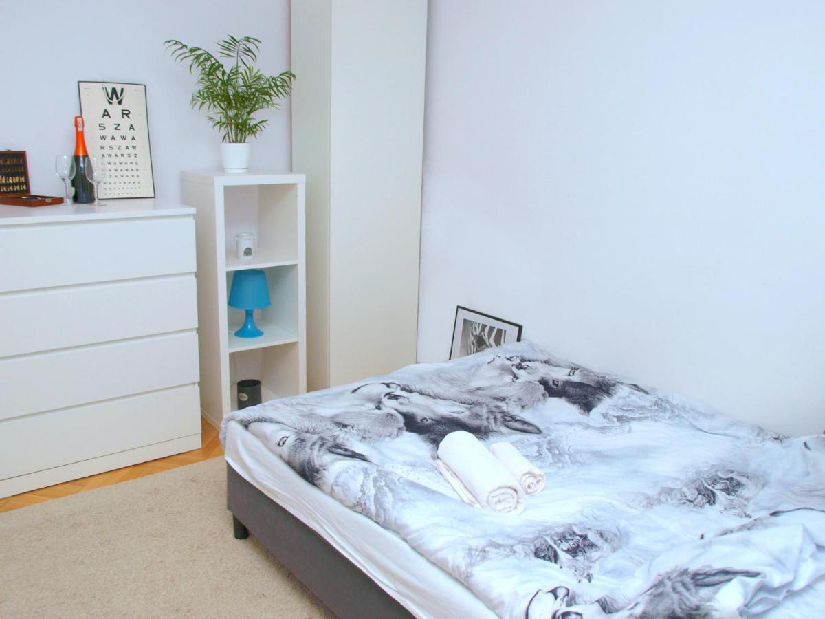 Apartament Rondo Onz Варшава Екстериор снимка