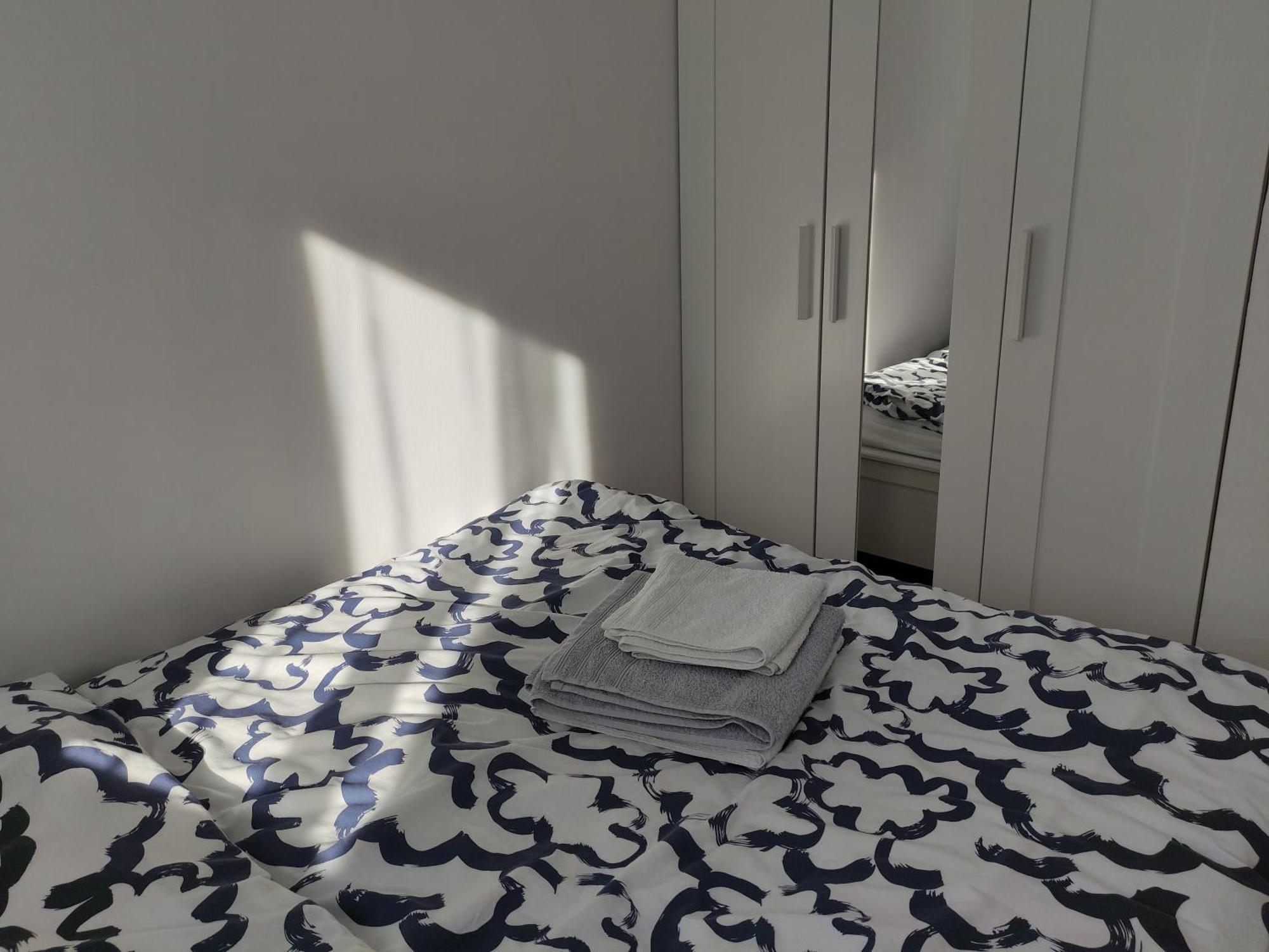 Apartament Rondo Onz Варшава Екстериор снимка
